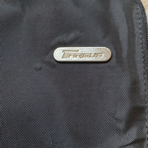 💘🖤💘 TARGUS BLACK CANVAS  LAPTOP BACKPACK CARRY-ON CASE BAG - Picture 2 of 7